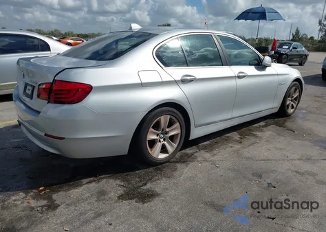 2012 BMW 528I из США, поврежденный, VIN WBAXG5C53CDX05545